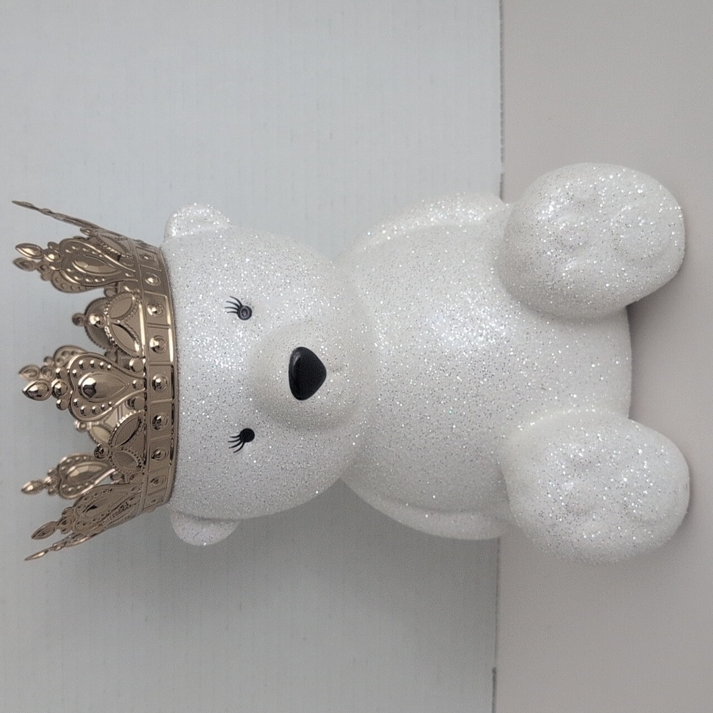 Bath & Body Works Polar Bear Queen 3 Wick Pedestal Candle Holder